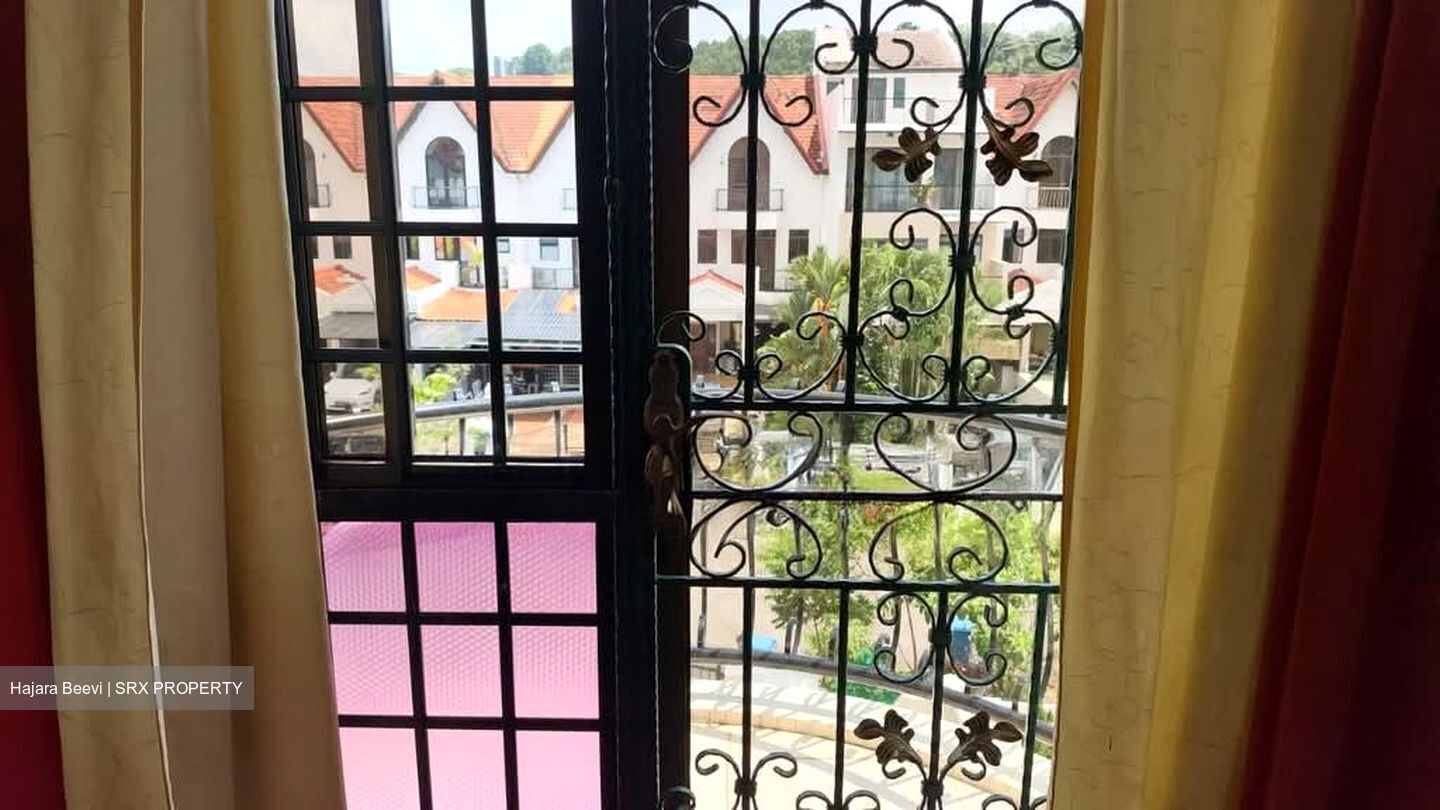 Pasir Panjang Road (D5), Terrace #583847951